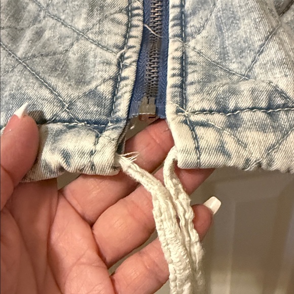 POL Light Blue Quilted Denim Jacket with White Lace Trim - Picture 5 of 7